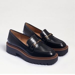 LAURS LUG SOLE LOAFER in black, size 7.5